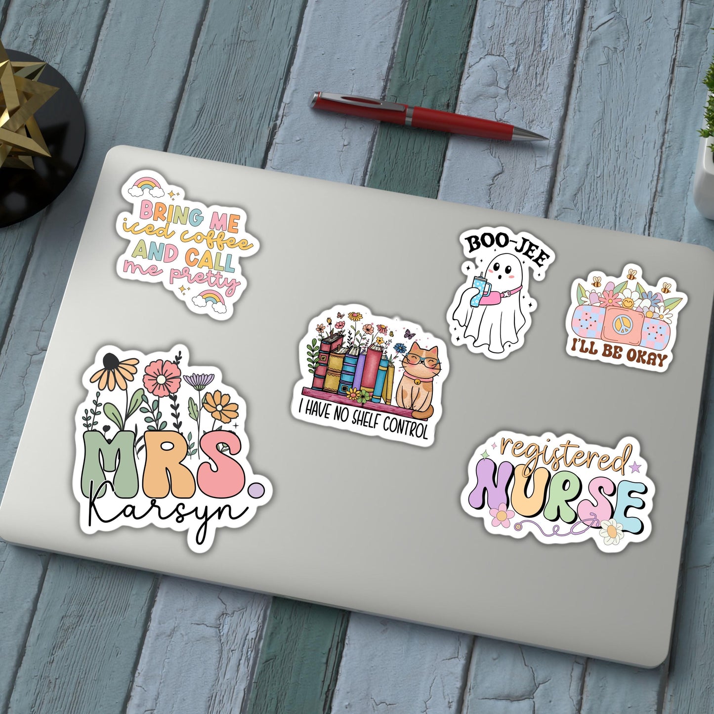 Personalized Teacher Name Sticker Teacher gift Custom wildflowers Teacher name sticker Mrs Ms miss teacher Magnet Retro font Floral planner